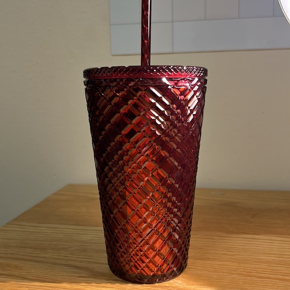 NWT Red Textured Starbucks Cup with straw - Picture 4 of 5